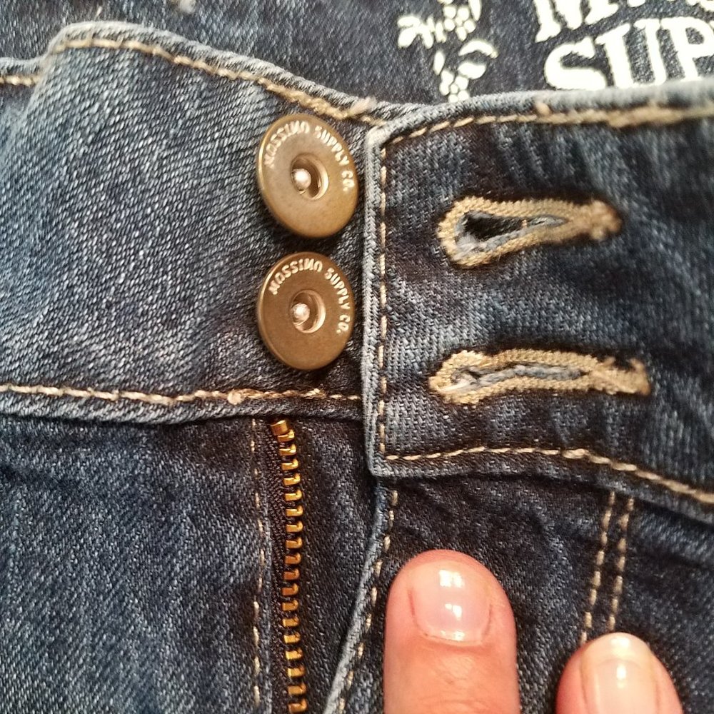 Mossimo - Picture 8 of 11